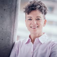 Ärztliche Direktorin, Geschäftsführer, Direktorin Pflege und Erziehung,  Verwaltungsleiter