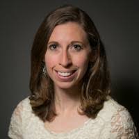 Kelly Putnam's Instagram, Twitter & Facebook