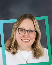 Meet Jennifer Hamilton, a StratCom alumna, who credits the online program  for installing the tools, knowledge and confidence to make a significant  impact in her career. Link in bio —