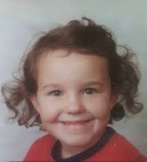 Born 1983, mother of 3 girls,23,17 n 7.♥️♥️♥️