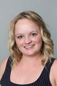 Amanda Brander's Instagram, Twitter & Facebook