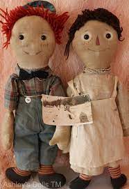 The early volland raggedy ann dolls have candy hearts which are placed inside. Antique Volland Raggedy Ann And Andy Dolls W Photograph Antique Raggedy Pair 1849566034