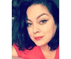 Rhiannon Martin's Instagram, Twitter & Facebook