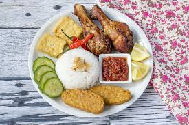Dari sabang sampai merauke pasti sudah mengenal sambal mangga muda. 10 Delicious Varieties Of Sambal To Try In Indonesia