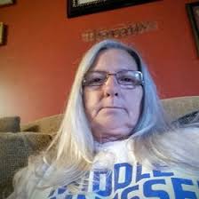 Connie Uselton's Instagram, Twitter & Facebook