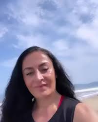 Who can recommend Zumba, yoga, and workout instructors for programs in  Campbell River?