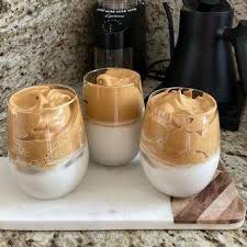 Receta De Cafe Dalgona Cafe Dalgona Receta In 2020 Coffee Recipes Coffee Drink Recipes Coffee Drinks