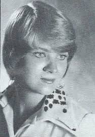 Donna Trout Barnett PHS69 Thanks @ Nancy Martin Vassiliou for this obit.  Elizabeth MacLean Huston. Already posted