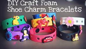 Easy Diy Charm Bracelet For Shoe Charms Jibbitz Foam Crafts Shoe Charms Diy Charm Bracelet