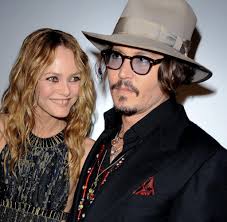 Vanessa paradis, johnny depp's ex, marries film director samuel benchetrit in france vanessa paradis, johnny depp's ex, marries film director samuel benchetrit in france paradis and depp's two. Goldener Anhanger Versuchen Es Johnny Depp Und Vanessa Paradis Nochmal Welt