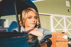 American Idol” Runner-Up HunterGirl Releases Her First Single Since Being  on the Show, Which Doubles as a 'Thank You Card' to her Hometown  (Exclusive) – Celeb Secrets