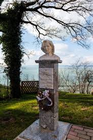 Fonyod Die Perle Der Balaton Sudseite Auf Zwei Hugeln Erbaut Balaton Ungarn Reisen