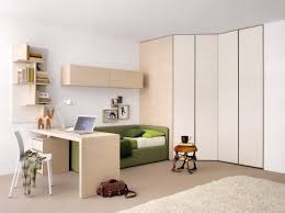 Arredare due pareti facendo angolo con l'armadio: Armadi Ad Angolo