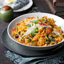 Wer Es Lieber Italienisch Mag Kann Auf Die Sardische Pastaspezialitat Fregula Oder Fregola Zuruckgreifen Beide Rezepte Risotto Zubereiten Italienisch Kochen