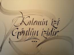 Her kim ki yazı yazıyor ise her insan değişik yazsa da, herkes kendi çapında güzel yazı yazmak ister. Kaligrafi Modern Hat Sanati Ornekleri Cikimm Com