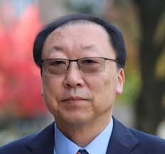 Young Moon's Instagram, Twitter & Facebook