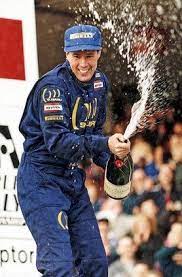 コリン マクレー subaruを世界的に有名な4wdカーメーカーに押し上げた英国人 グリグリおしりを振って走る真っ青なインプレッサ 憧れましたね ラリードライバー ラリーカー スバル