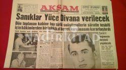 Günün en önemli manşetleri için tıklayın. Aksam Gazetesi 1 Haziran 1960 27 Mayis Ihtilal Haberleri Nadir Kitap