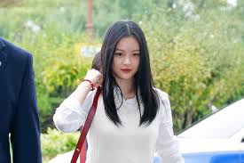 Menangis Saat Beri Kesaksian soal Bullying di HYBE, Hanni NewJeans: Banyak  yang Khawatir tentang Kami