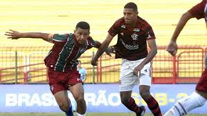 Head to head statistics and prediction, goals, past matches, actual form for state leagues. Com Dois Golacos Fla Goleia O Flu E Vira Lider Do Brasileirao Sub 20 Lance