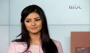 أزياء المغربية مريم سعيد تلفت الأنظار وتحصد الإعجاب