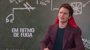 12/12 em ritmo de fuga (divulgação/veja sp). Ansel Elgort Fala Sobre Em Ritmo De Fuga 2 E Divergente Youtube