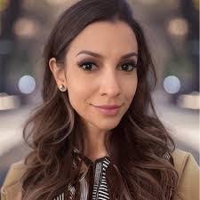 Leann Cunningham's Instagram, Twitter & Facebook