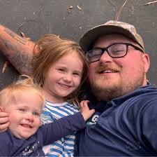 Does anyone have a window air conditioning unit for sale or can repair one?