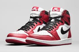 Nike Air Jordan 1 Retro High Og Black White Red Air Jordan 1 Retro High Og Chicago Release Info Air Jordans Retro Air Jordans Sneakers Nike