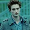 Robert pattinson tracksuit memes are pretty random but it makes perfect sense. 1