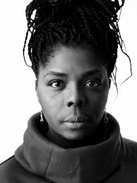 Dela Dabulamanzi, Schauspielerin, Synchronschauspielerin, Sprecherin  (Fischer & Partner)