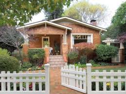 From about 1900 to 1920, the bungalow was the home style of choice for the modern trendsetter. House Styles The Craftsman Bungalow Design For The Arts Crafts House Arts Crafts Homes Online