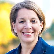 Kathy Wunderlich's Instagram, Twitter & Facebook