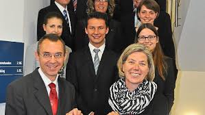 Persönliche und nachhaltige beratung, risikomanagement, immobilienmanagement, finanzierungslösungen, vermögensstrukturierung und. Albstadt Bw Bank Albstadt Regional Spitze Albstadt Umgebung Schwarzwalder Bote