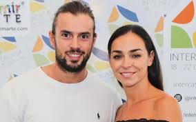 A blogger partilhou uma imagem nas redes sociais, que depois apagou, em que fala de traição. Vanessa Martins E Marco Costa Bloguer De Ferias Enquanto O Pasteleiro E Submetido A Uma Cirurgia Vip Pt