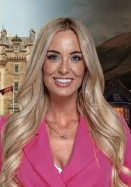 Annette Trader's Instagram, Twitter & Facebook