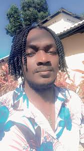 Mw réfléchi mw wè bif mw ap fè ak lapolis la, pap itil mw anyen mw vle  remèt zam poum antre l'église poum konvèti paskem pata renmen pase menm jan  ak baz