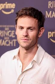 Charlie Vickers's Instagram, Twitter & Facebook