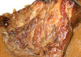 Pour 4 personnes 1 palette de porc fumée de 880 g 1 carotte 1 oignon 2 clous de girofle, 5 baies de genièvre 10 grains de coriandre gros sel, poivre. Recette Palette De Porc En Cocotte Pagawa Cuisine