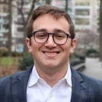 Robert Wands's Instagram, Twitter & Facebook