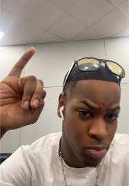 Comedian Shawn Banks