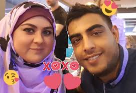 Danielle Khan (@daniellekhan121)