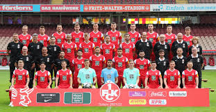 Fck and adidas reveal new home and away shirts for this season. Mannschaftsfoto 2021 22 Das Ist Das Neue Fck Team Der Betze Brennt