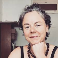 Cairn terrier pálido