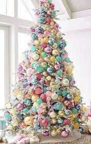 96 Fabulous Christmas Tree Decoration Ideas 2021 2022 Pouted Com Christmas Tree Themes Gold Christmas Decorations Fabulous Christmas