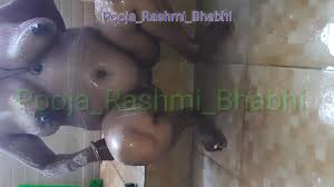 Rashmi Bhabhi Showering: Indian Amateur Amateur Porn