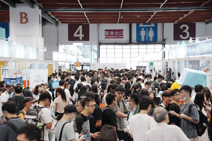 AI 相關職缺逆勢年增 28%、中高階職缺成長近 4 成！Cake 萬人職涯博覽會 9/12 登場 