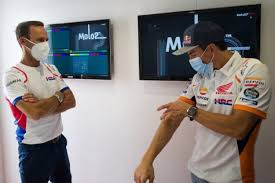 Marc marquez tried to race andalucia gp after breaking humerous bone but had to withdraw from weekend due to pain and. Marc Marquez Returns To The Motogp Paddock Automobilsport Com