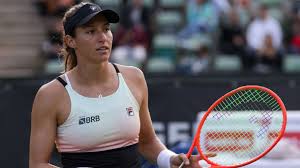 Tênis: Luisa Stefani em busca de estabilidade após anos de mudanças