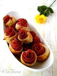 How To Diy Puff Pastry And Sausage Roses Www Fabartdiy Com Diy Puff Pastry Food Party Food Appetizers